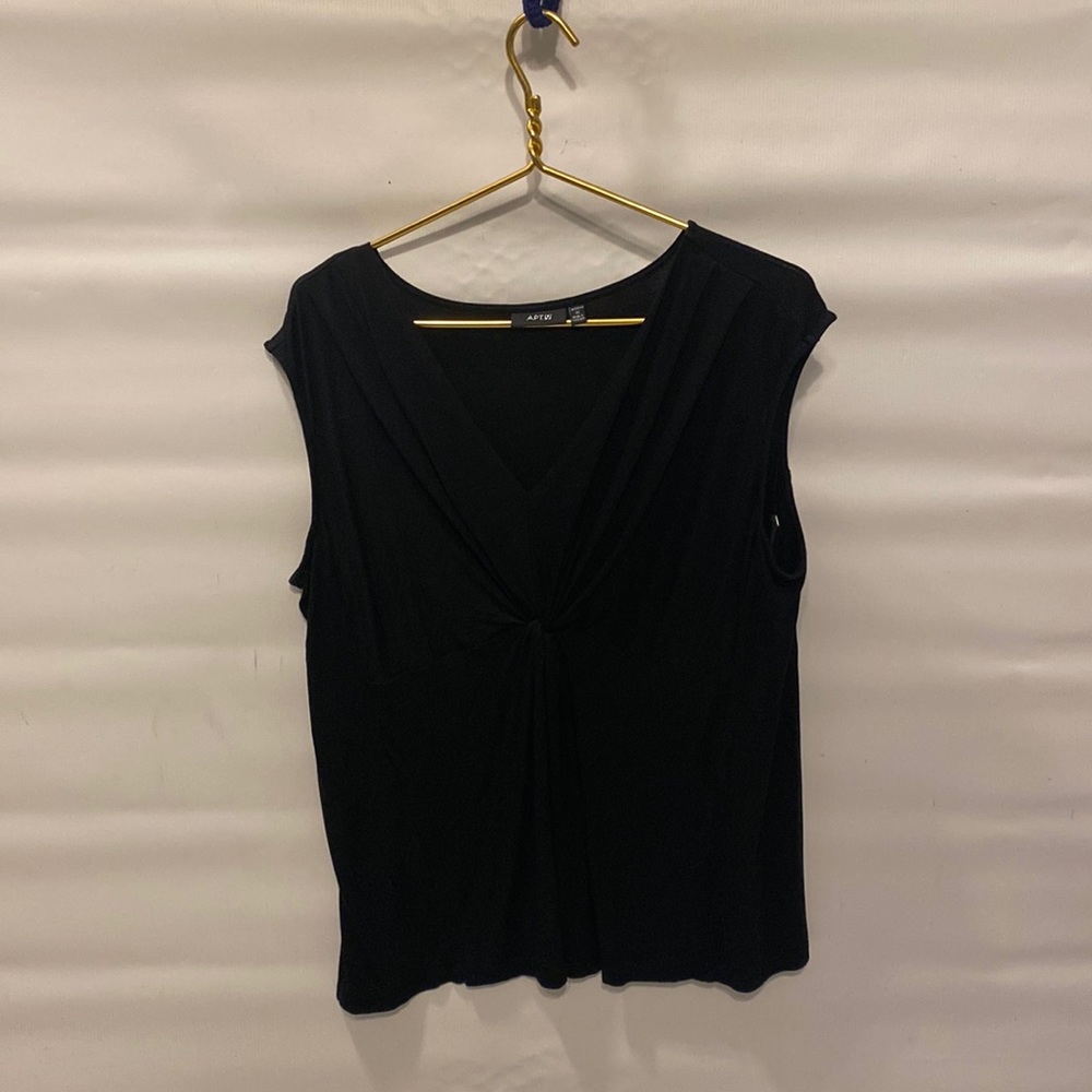 Sleeveless blouse